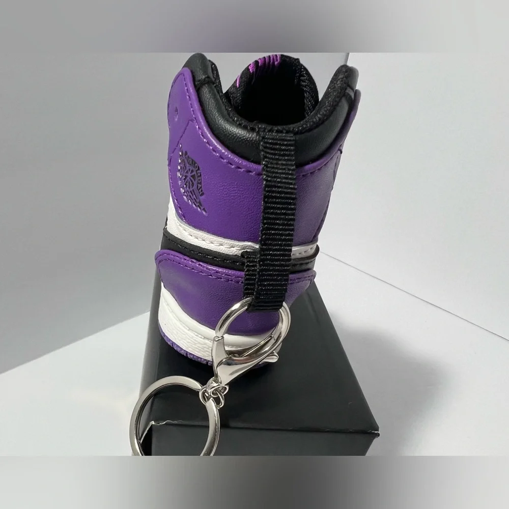 3D Purple Black White 4.5” Mini Sneaker Keychain novelty with box‎